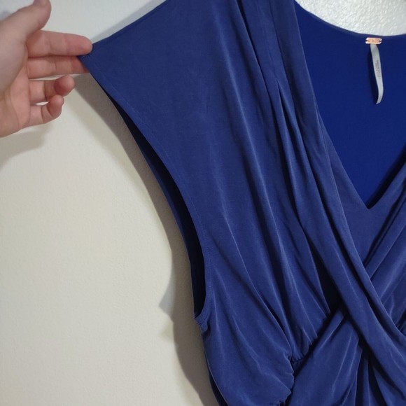Free People Sz L Cobalt Blue Jersey Knit Front Wrap Dress Short V-Neck Raw Hem - Picture 2 of 8